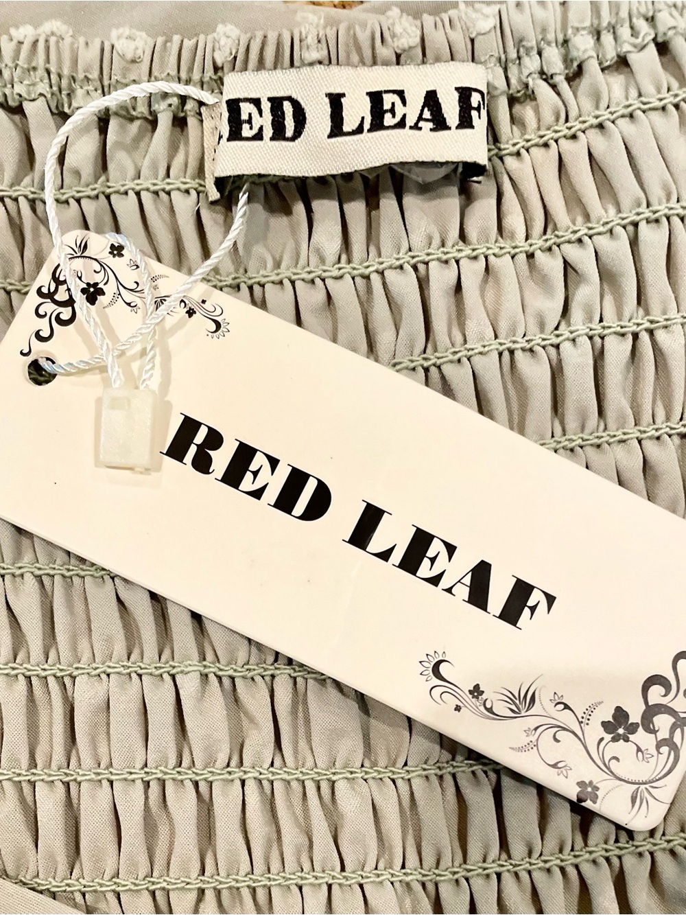 Red Leaf Sage Green Swiss Dot Maxi Dress NWT Adjustable Straps Tie Waist Size L - Picture 4 of 9